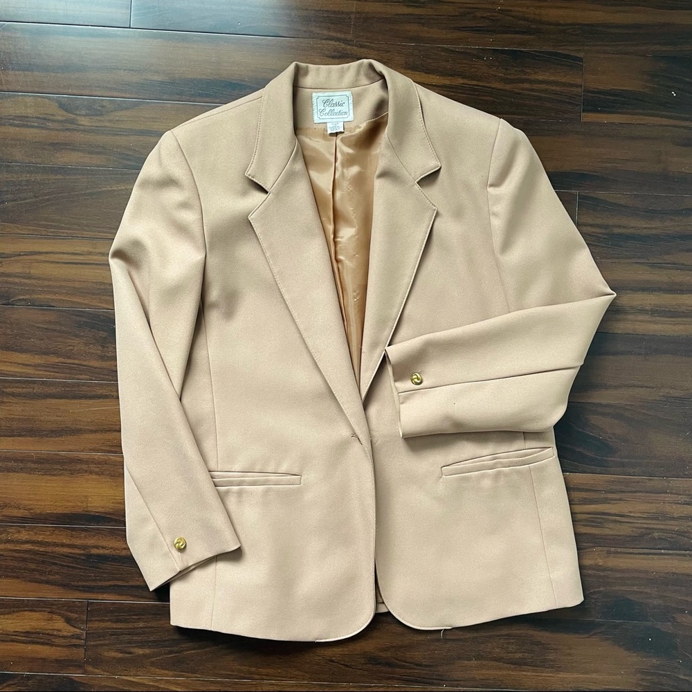 VTGA Classic Collection Camel Single Button Blazer
